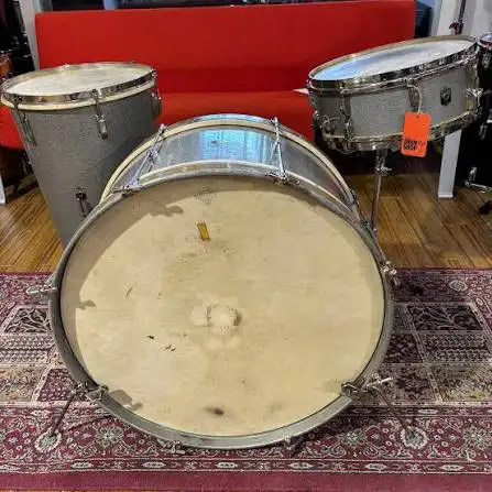 looking for an experienced mature drummer for bluesy stuff