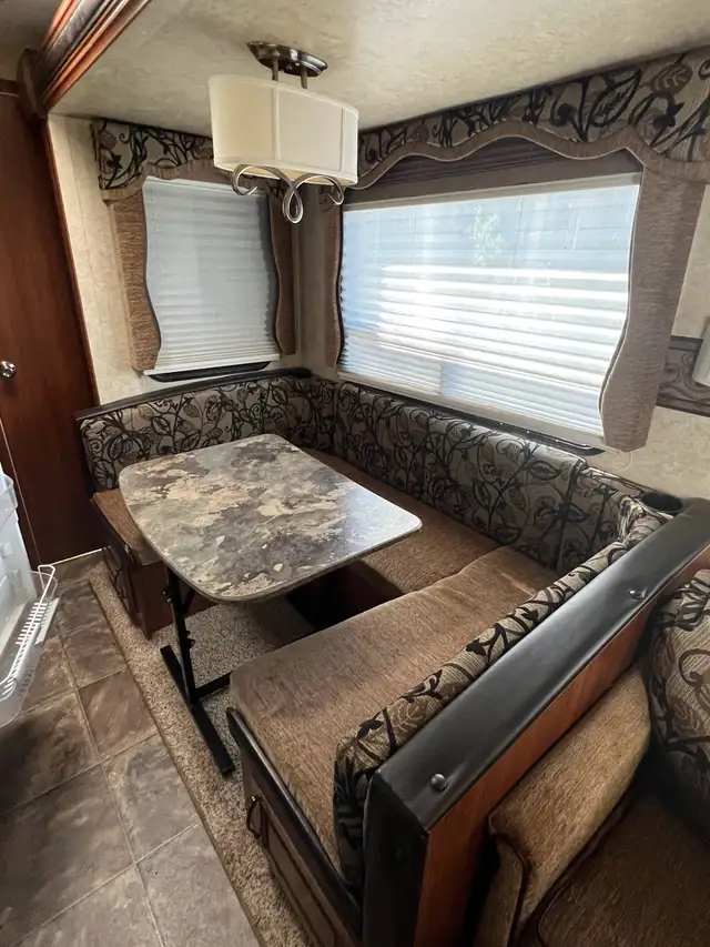 Cougar Travel Trailer in Travel Trailers & Campers in Williams Lake - Image 4