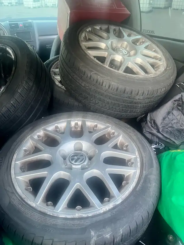 VW Golf rims in Tires & Rims in Mississauga / Peel Region - Image 2