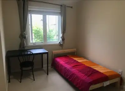 Looking for clean and quiet professional /post secondary student. Utilities and wifi included. Share...
