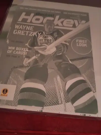 Same as above, COA on the plate with a letter, included a used magazine of this item. Already 40 yea...