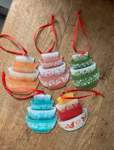 Pyrex de noel pour accrocher dans l’arbre 7 le tout, View more