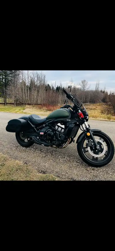 This bike is super nimble, lightweight and a blast to ride! It has the same motor as the Ninja and V...