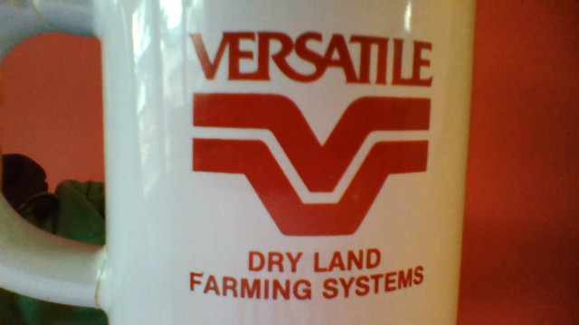 retro VERSATILE Dry Land Farming Systems BEER MUG in Arts & Collectibles in Winnipeg