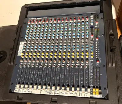 Allen & Heath MixWizard WZ4 16:2 Mixer with SKB Roto Case, View more