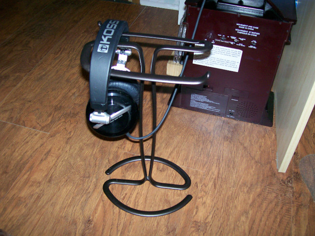 Metal Headphone Stand (can hold 2-3 sets) in excellent condition in Headphones in St. John's