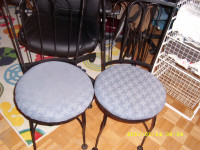 FS: Black metal frame dining chairs, comfort chair, microwaves