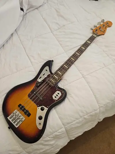 Fender MIJ Jaguar Bass, View more