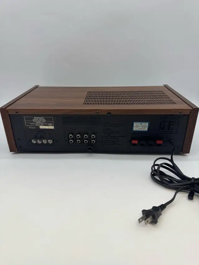 Pioneer SX-3400 Vintage AM/FM Stereo Receiver Made in Japan  in Stereo Systems & Home Theatre in City of Toronto - Image 6