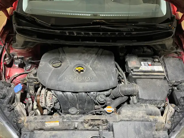 2011 Hyundai Elantra in Cars & Trucks in Cambridge - Image 6