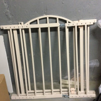 EUC Summer Infant Expandable Gate - 6 Foot Wide