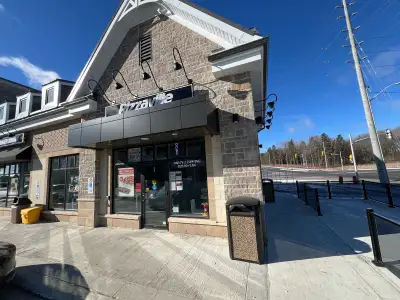 Hiring experienced cooks for a new pizzaville location in kleinburg. Needs to have a great attitude...