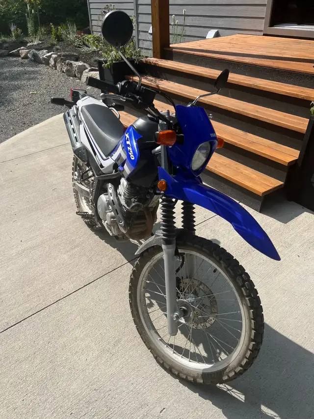2015 Yamaha XT250! Great condition low KMs! in Dirt Bikes & Motocross in Kingston - Image 3