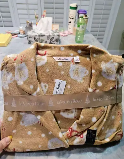 La Vie en Rose Micropolar Pajamas - NEED TO SELL EVERYTHING, View more