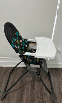 Costco foldable baby feeding high chair
