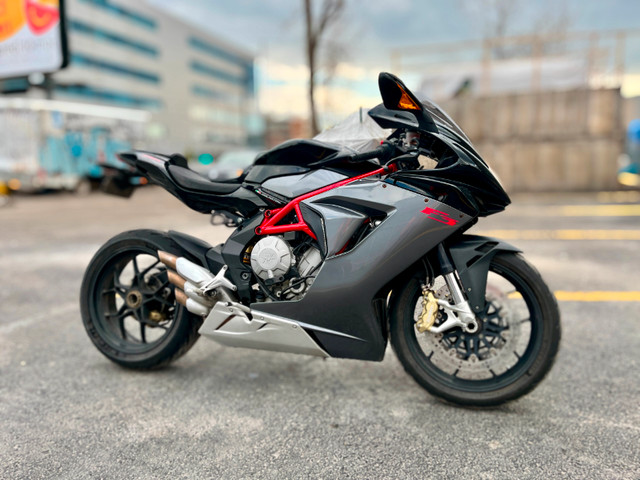 2013 MV Agusta F3 675 in Sport Bikes in Oakville / Halton Region - Image 4