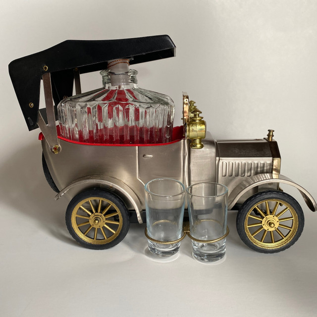Vintage 1918 Model T Ford Whiskey Decanter Music Box in Arts & Collectibles in Abbotsford - Image 2