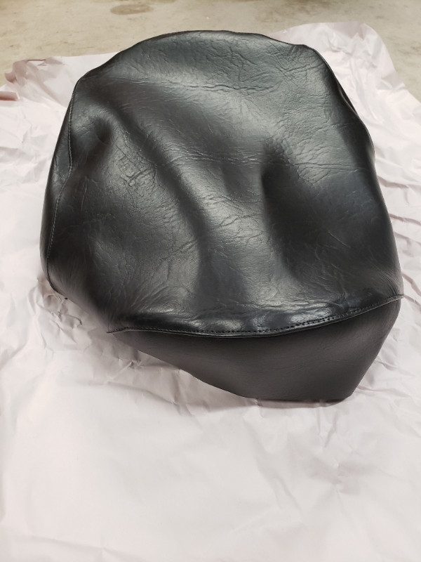 Honda CT90 seat cover. in Motorcycle Parts & Accessories in City of Halifax - Image 4