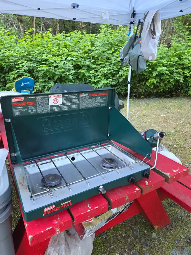 almost new complete set of camping equipment  super deal62864365282819123