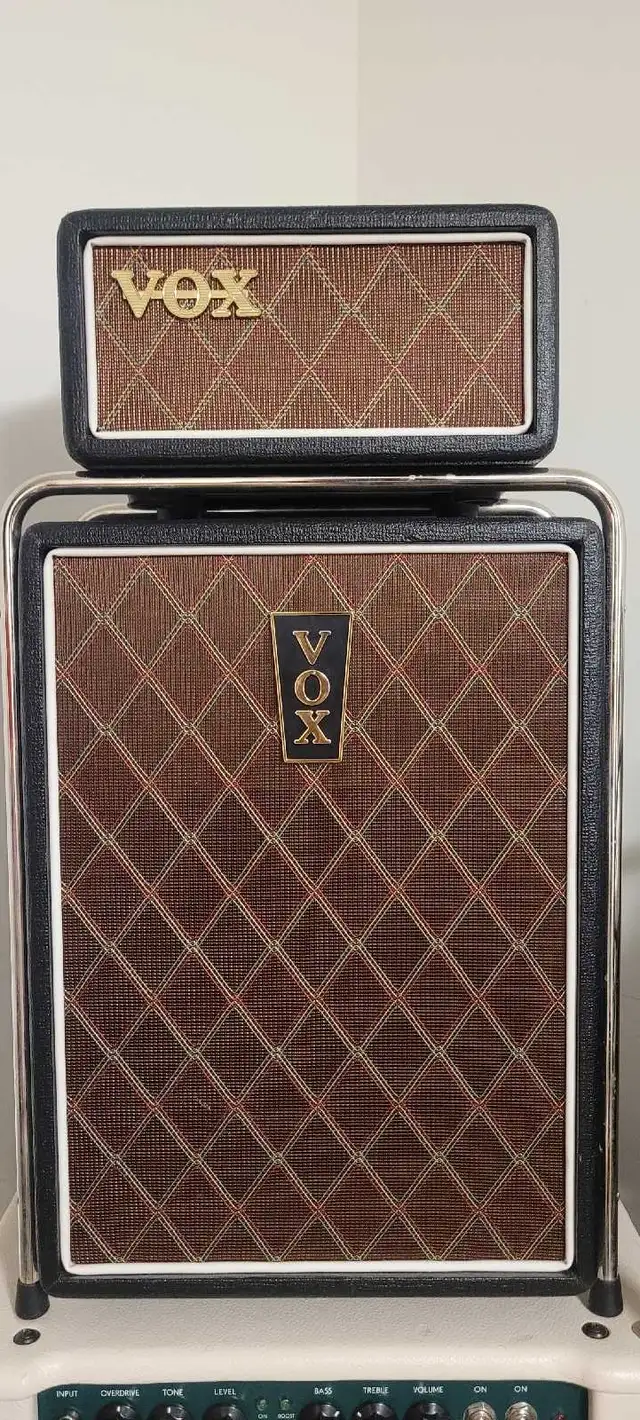 vox mini superbeetle in Amps & Pedals in City of Toronto - Image 2