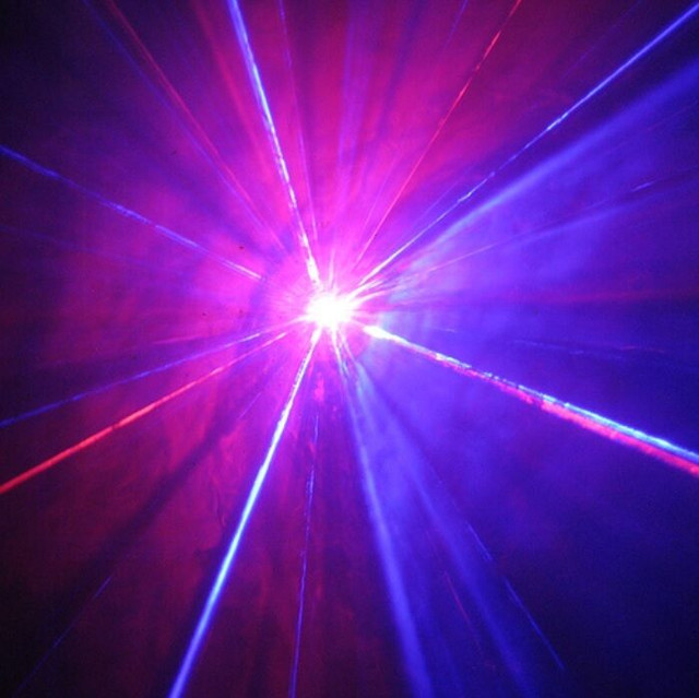 ☢☢☢☢Laser Bleu Rouge Tourbillon Fleurs Remote DJ Disco Party☢☢☢ dans Appareils électroniques  à Ville de Montréal - Image 3