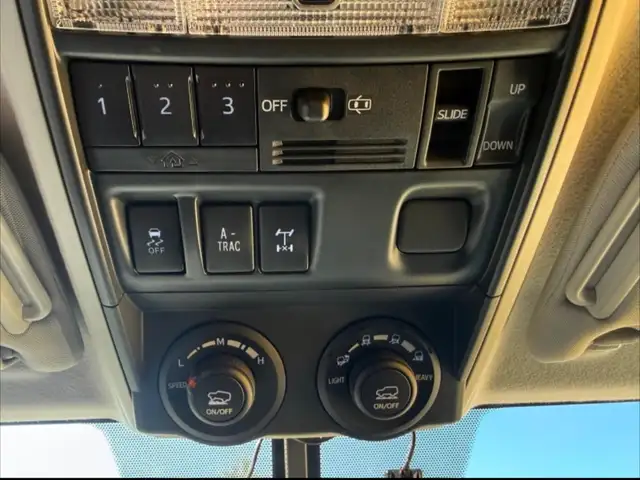 Toyota 4Runner585100300093368321