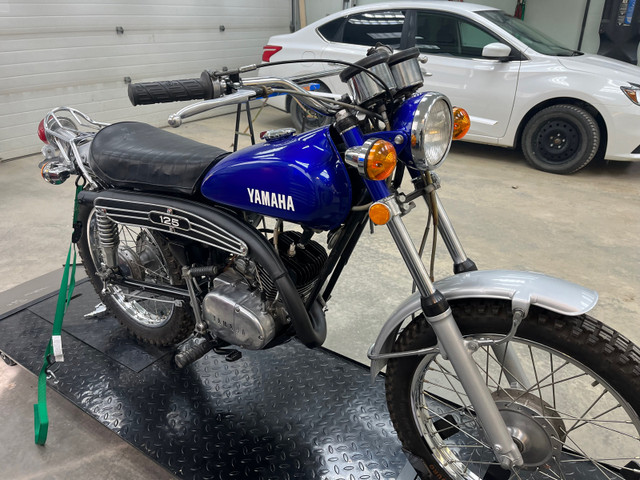 73 Yamaha at125 in Dirt Bikes & Motocross in Calgary - Image 2