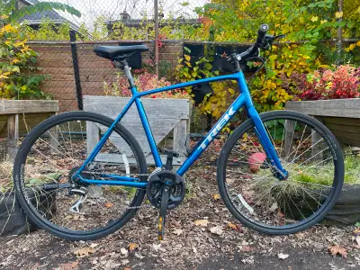 Hybride Trek FX2 Disk Aluminium Cadre XLarge 5.10-6.3’ Tuned up, View more