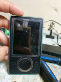 Looking for Microsoft Zune MP3 for parts - Wanted