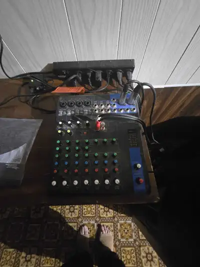 Yamaha MG10 Mixer, View more
