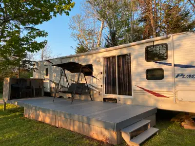 2009 Puma 39ft Travel Trailer Well maintained and smoke free Ready to go mid to late August King siz...