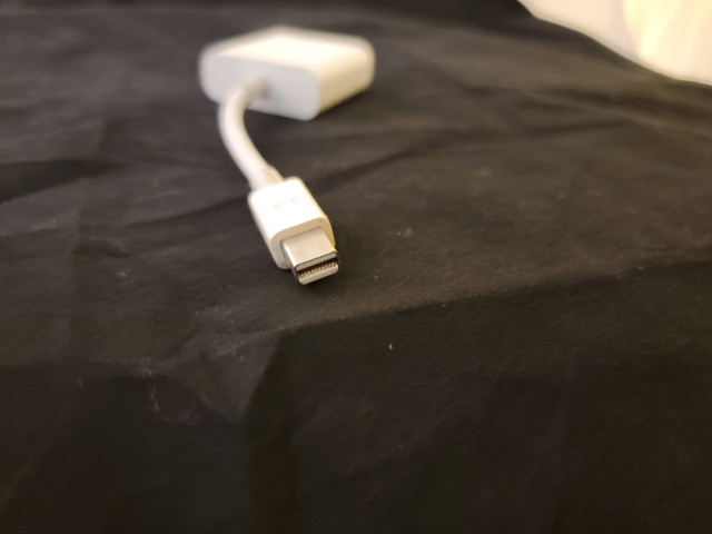 Genuine Apple A1305 Mini DisplayPort to DVI Cable for MacBook in Cables & Connectors in Kitchener / Waterloo - Image 3