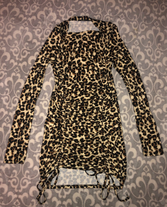 REVAMPED Leopard Pattern Fitted Long Sleeve Dress in Women's - Dresses & Skirts in Oshawa / Durham Region