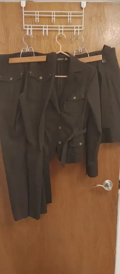 MEXX ensemble 3 morceaux / 3 pieces (Jacquet/skirt/pants MEXX, View more