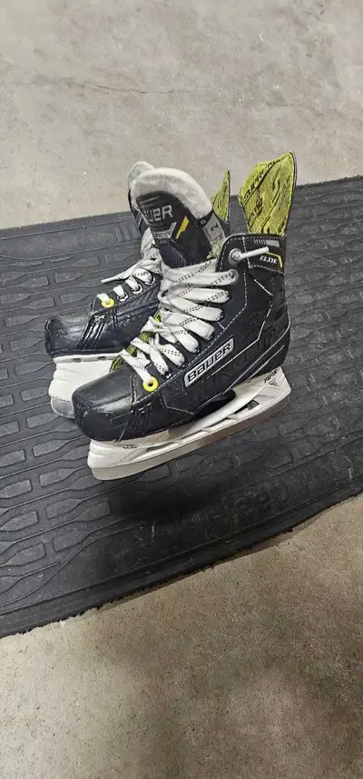 Bauer youth 2 D skates, View more