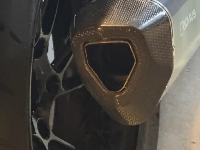 Remus Exhaust for BMW R1200RT in Motorcycle Parts & Accessories in St. John's - Image 3