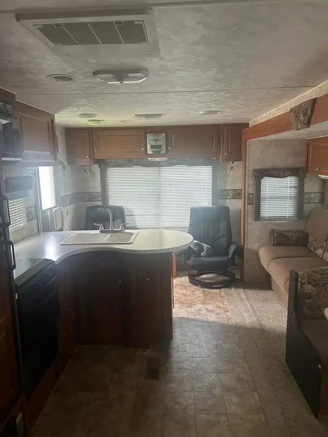 2007 30’ Tango Travel Trailer in Travel Trailers & Campers in Nelson - Image 7