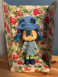 2016 Strawberry Shortcake Blueberry Muffin Remake Doll