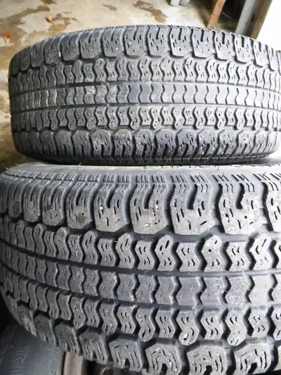 205/ 60/ 15 Mud and snow tires on chevy rims. Lots of life left in these. Selling as a set of 4.