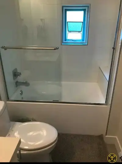 Please introduce yourself and if your a student, working etc. No room sharing, pets, drugs, smoking,...