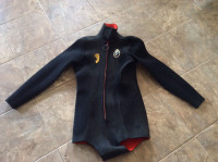 Women’s small wet suit $20