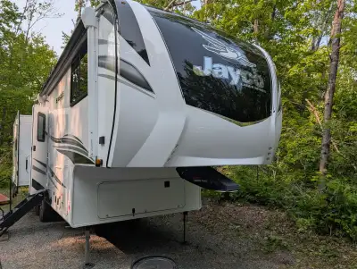 Original owner. Carefully used, and in mint condition. Took on two trips for a total of 4 months of...