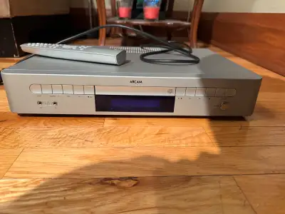 Arcam Solo Integrated Cd Amp Audiophile quality Very good condition If consider buying please txt