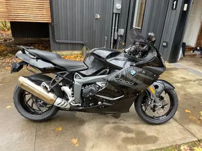 2013 BMW K 1300 S for sale. Minnt condition, 47 500 km, Valve service and oil change done 700 km ago...