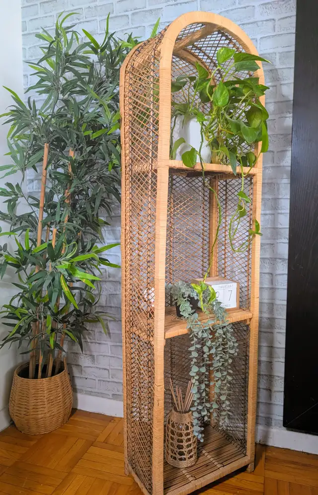 Wicker Shelf (Vintage Boho) in Hutches & Display Cabinets in Mississauga / Peel Region - Image 3