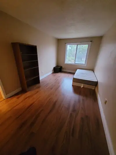 *A budget friendly* PRIVATE BEDROOM AVAILABLE on the first floor. Month to month basis. Rent $$$ Det...