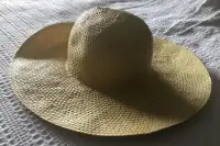 Woman's Sun/Beach Straw Hat - Large Size