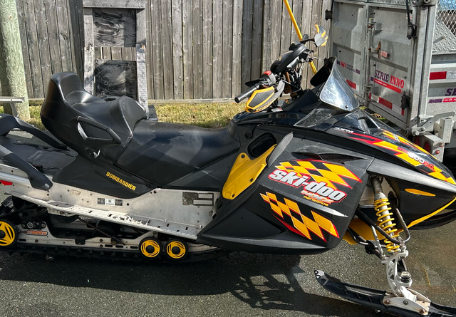 2004 SKI-DOO Rotax 600 H.O. RENEGADE FOR SALE in Snowmobiles in St. John's - Image 2