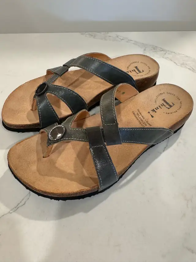 NEW in box- Think! Leather Thong Sandals -Made in Europe- sz 7.5 in Women's - Shoes in Ottawa - Image 3