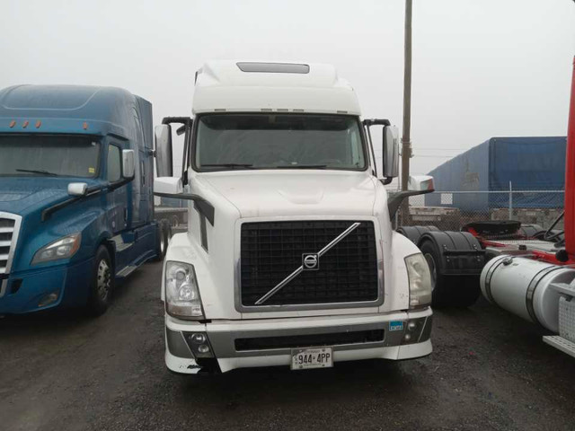 2015 Volvo D13-670 Truck in Heavy Trucks in Cambridge